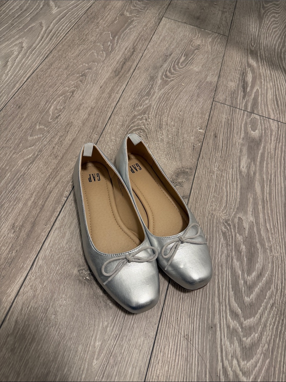 GAP Metallic Silver Ballet Flats with Bow Accent